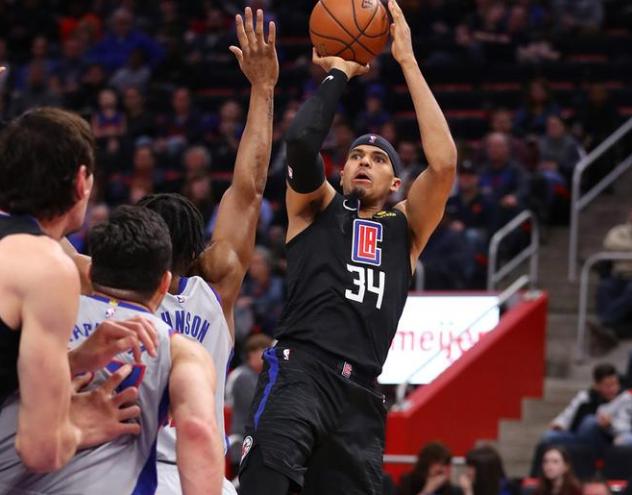  那不勒斯替补奇兵建功，深度阵容彰显优势